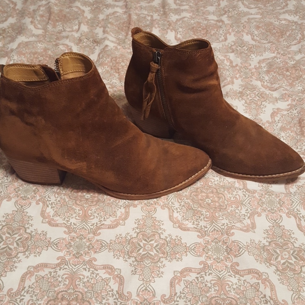 Dolce vita booties